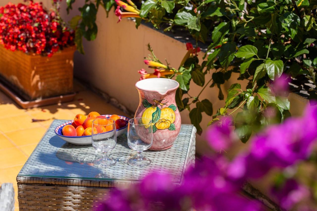 Vila Il Pettirosso In Positano Exteriér fotografie