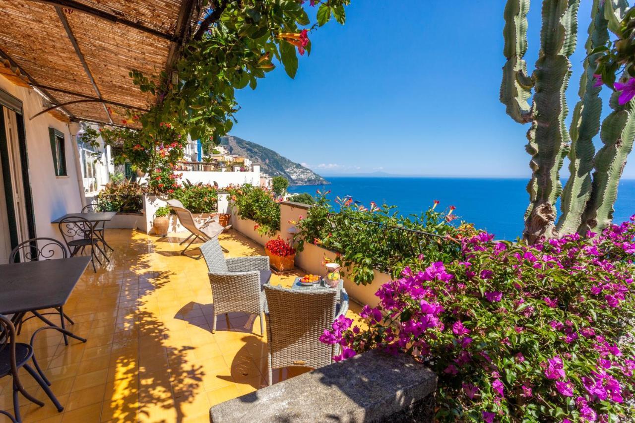 Vila Il Pettirosso In Positano Exteriér fotografie