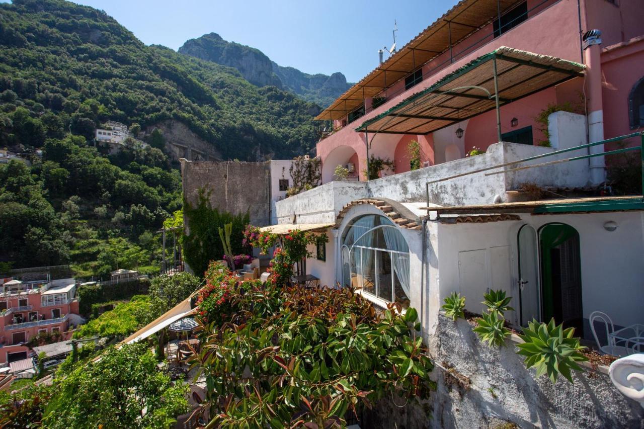 Vila Il Pettirosso In Positano Exteriér fotografie