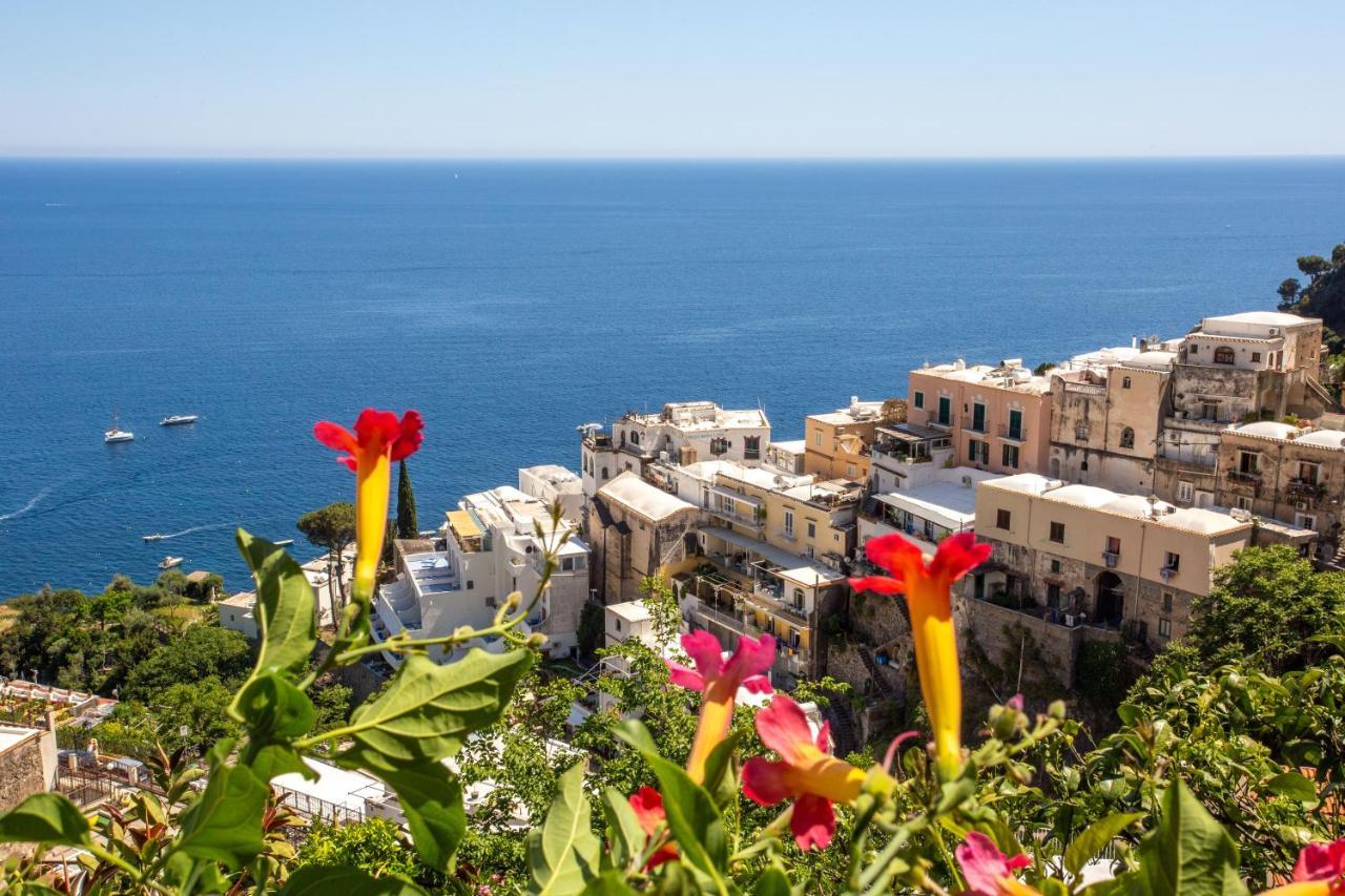 Vila Il Pettirosso In Positano Exteriér fotografie