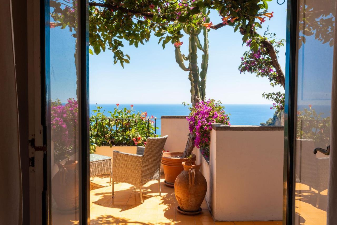 Vila Il Pettirosso In Positano Exteriér fotografie